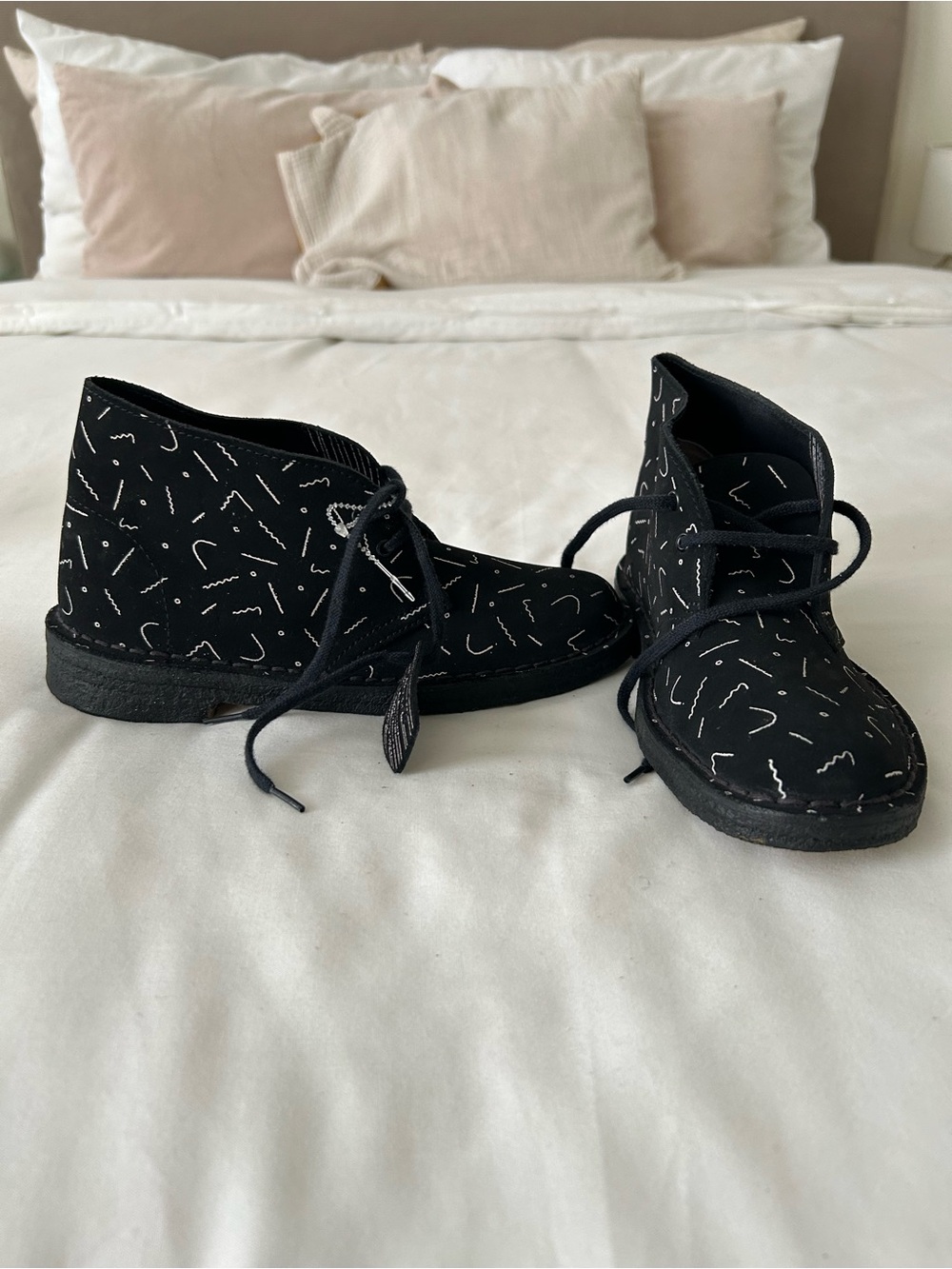 Clarks Kids Black Lace-Up Desert Boots with White Squiggle Pattern